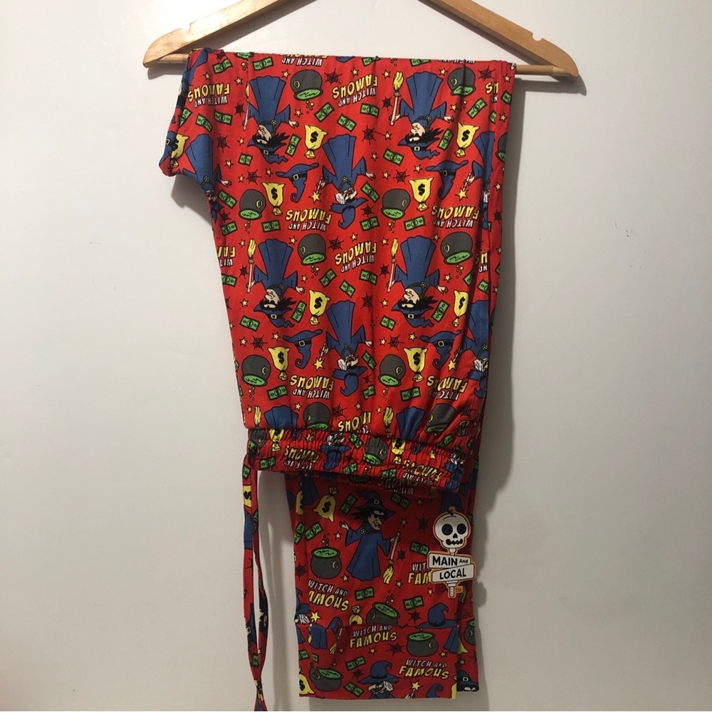 Halloween Lounge Pants Adults Large Stretch Witch & Famous Print Flex Waist Red